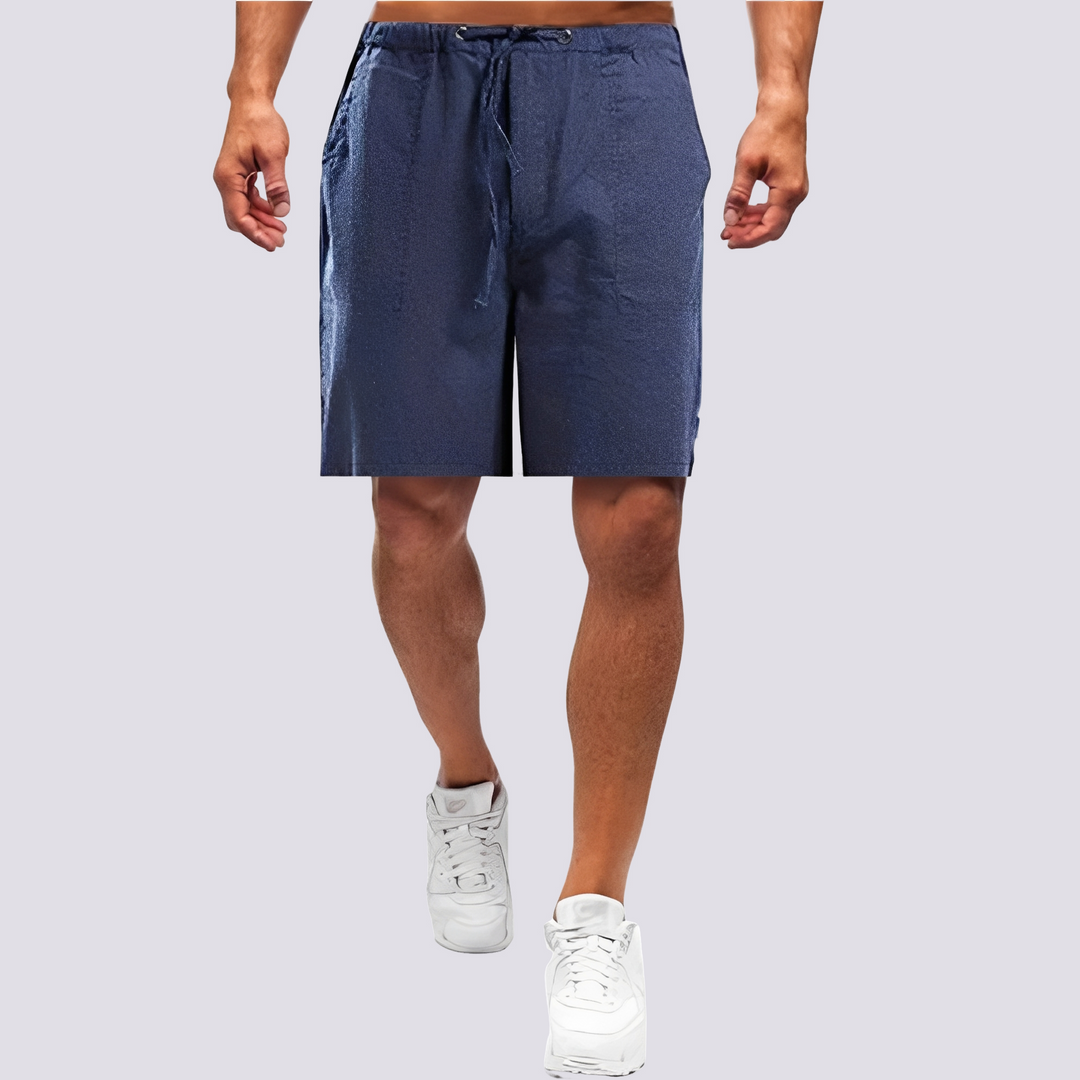 Shorts masculinos retos para um look casual e confortável. Peça chave da moda de verão masculina.