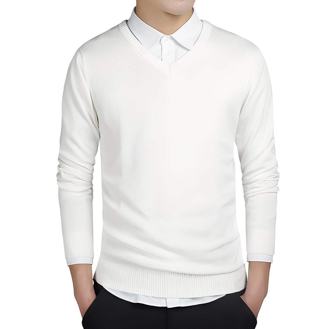 Camisola masculina gola V, estilo clássico, perfeita para um look casual e versátil de outono/inverno.