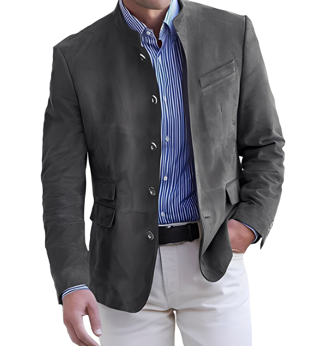 Jaqueta masculina clássica com botões, estilo casual atemporal, perfeita para qualquer ocasião.