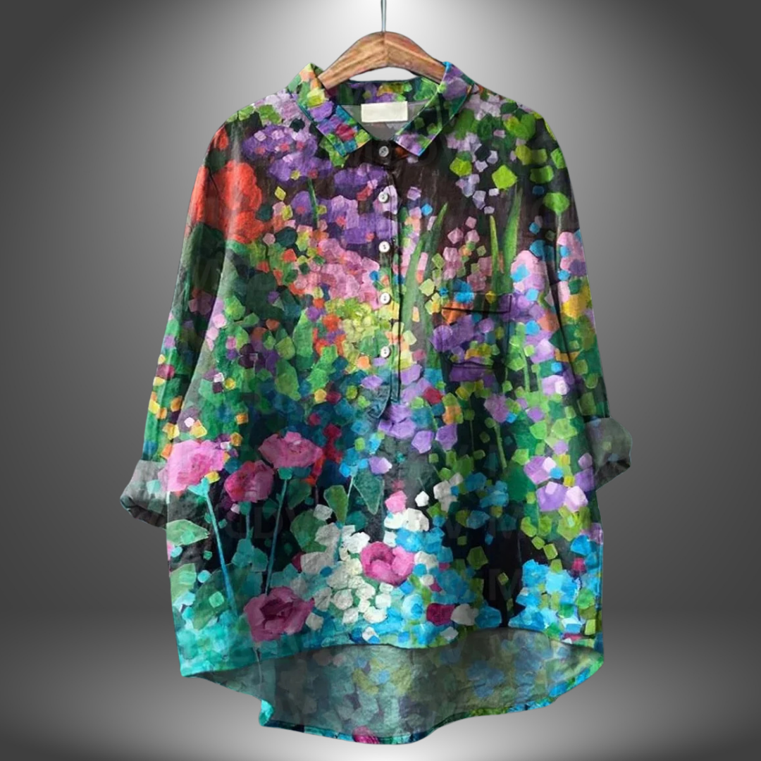 Camisa feminina floral artesanal, cores vibrantes, estilo único para primavera/verão. Roupa casual e elegante.