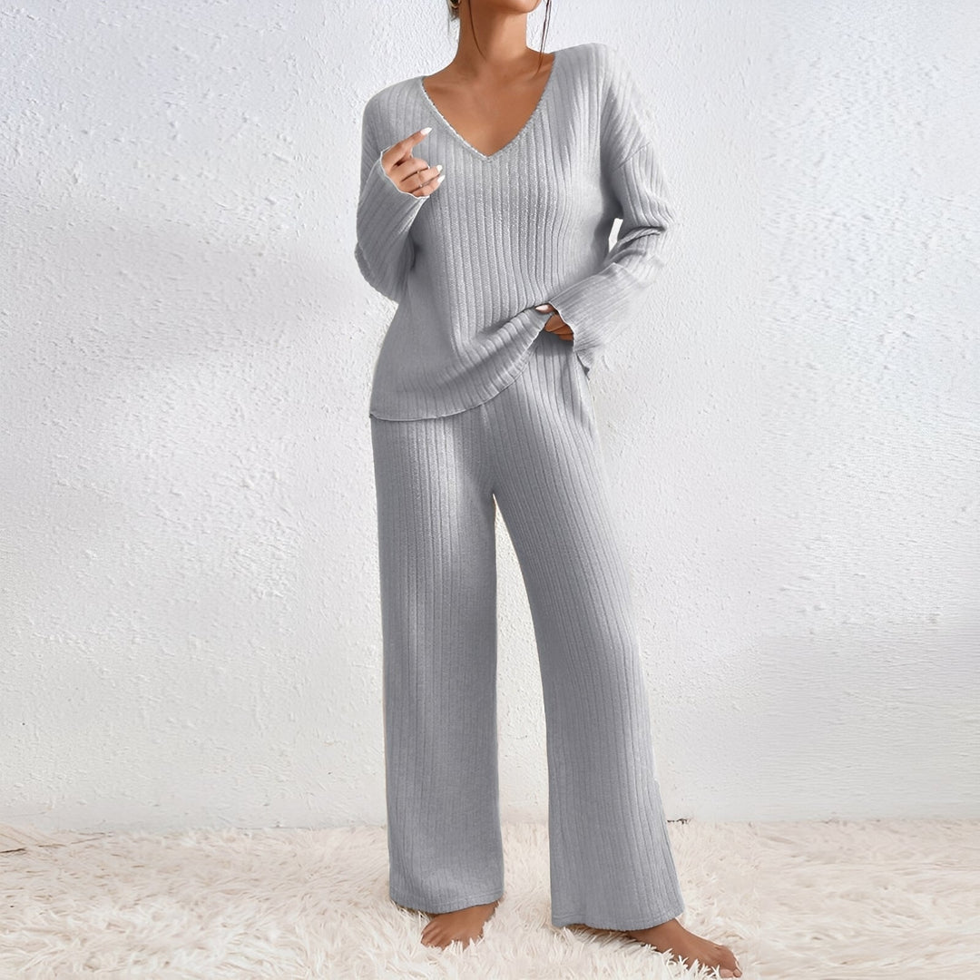 Conjunto feminino casual de duas peças confortável. Ideal para lazer e estilo em primavera/outono.
