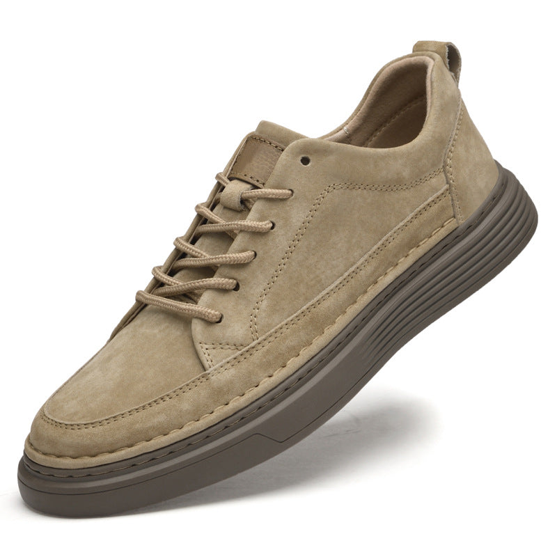 Sapatos de moda masculina com plataforma, design contemporâneo para conforto e estilo casual urbano.