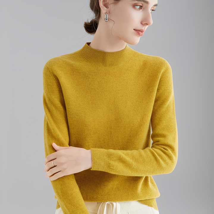 Pullover feminino casual de gola alta. Conforto e moda para os dias frios de outono.