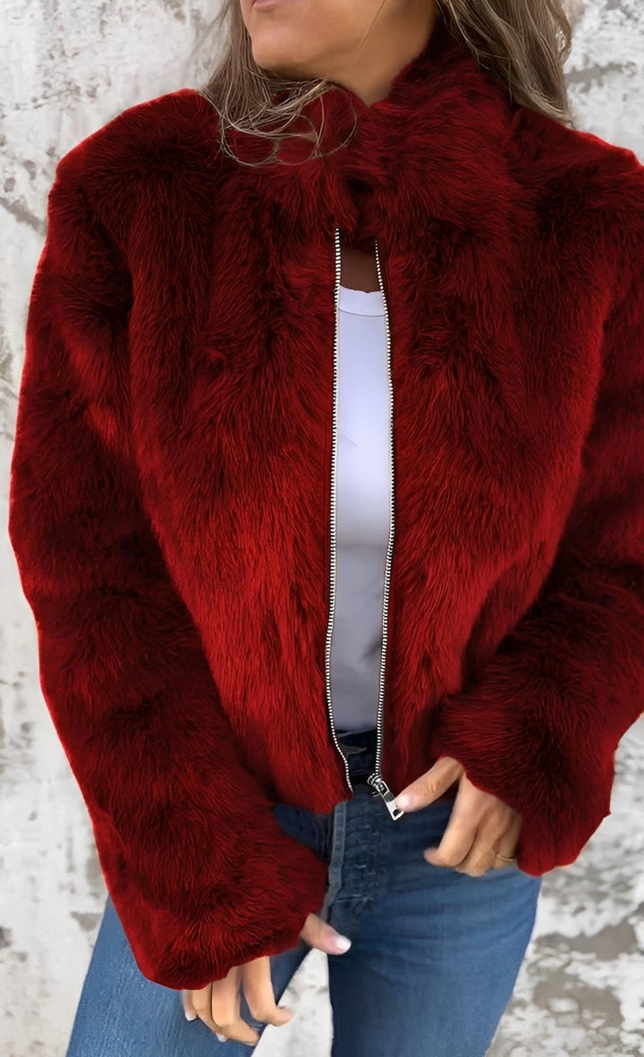Casaco de inverno feminino quente e confortável, outwear elegante para dias frios com estilo.