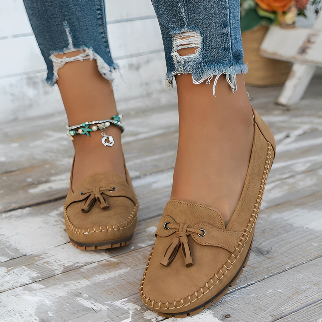 Sapatos femininos confortáveis de verão, estilo casual. Ideal para primavera-verão, em cores variadas.