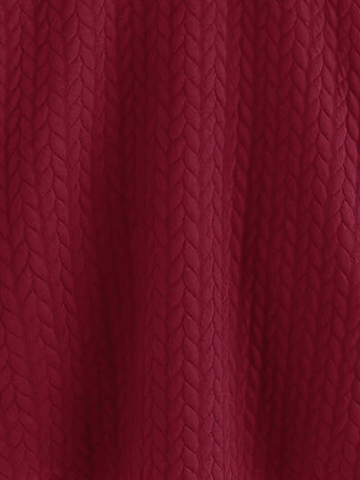 Jaqueta de inverno feminina, comprimento médio. Casaco quente e confortável, tendência em moda para o frio.