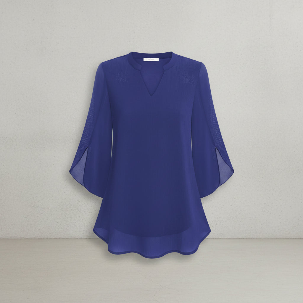 Blusa feminina Brianna com caimento fluido, mangas abertas, ideal para moda elegante e de verão.