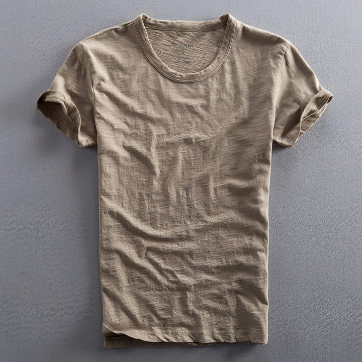 Camiseta masculina clássica vintage de verão, cores vivas, ideal para roupa diária e casual.