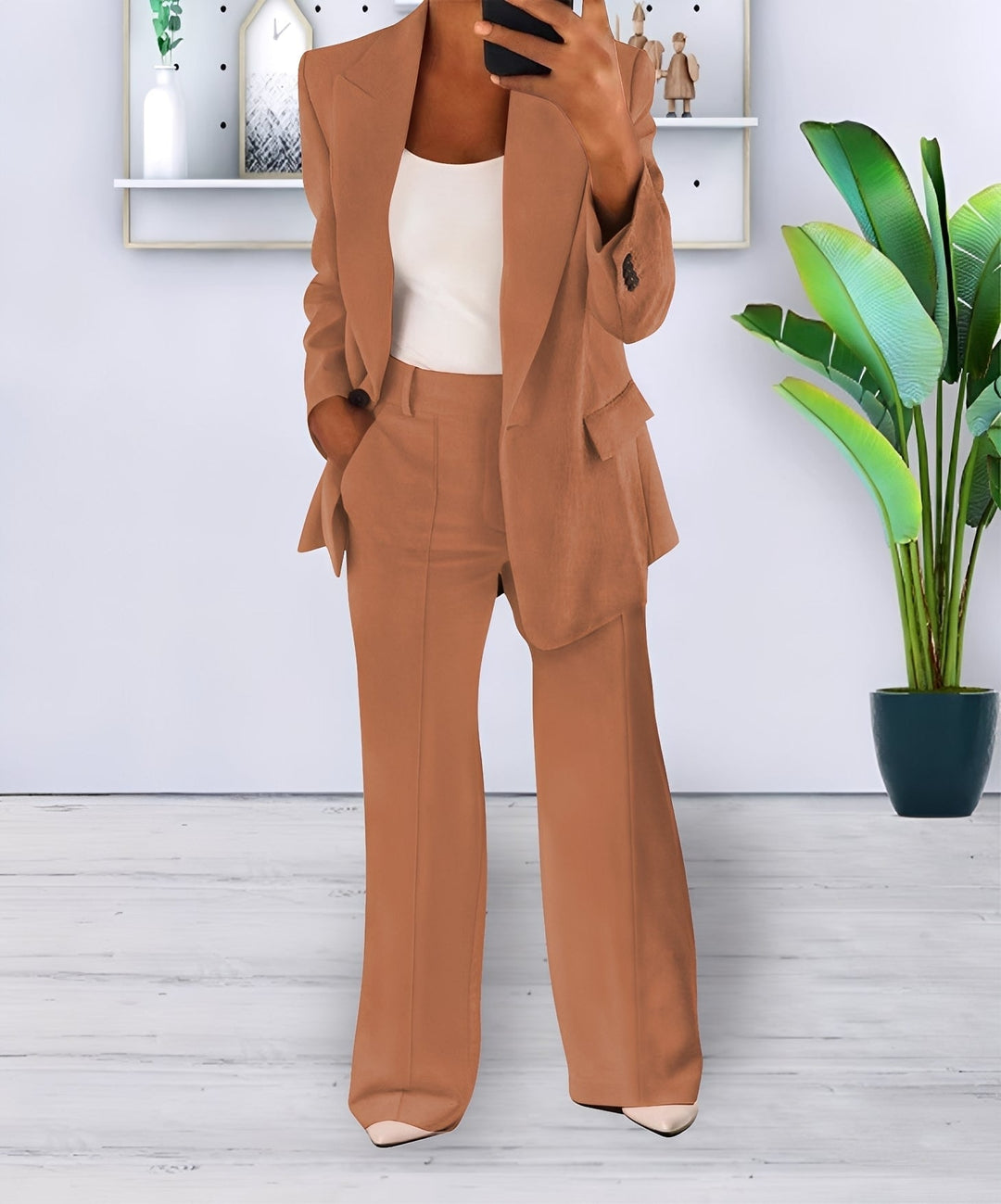 Conjunto feminino Cortney elegante, roupa formal de calça e blusa. Ideal para moda social e conforto no escritório.
