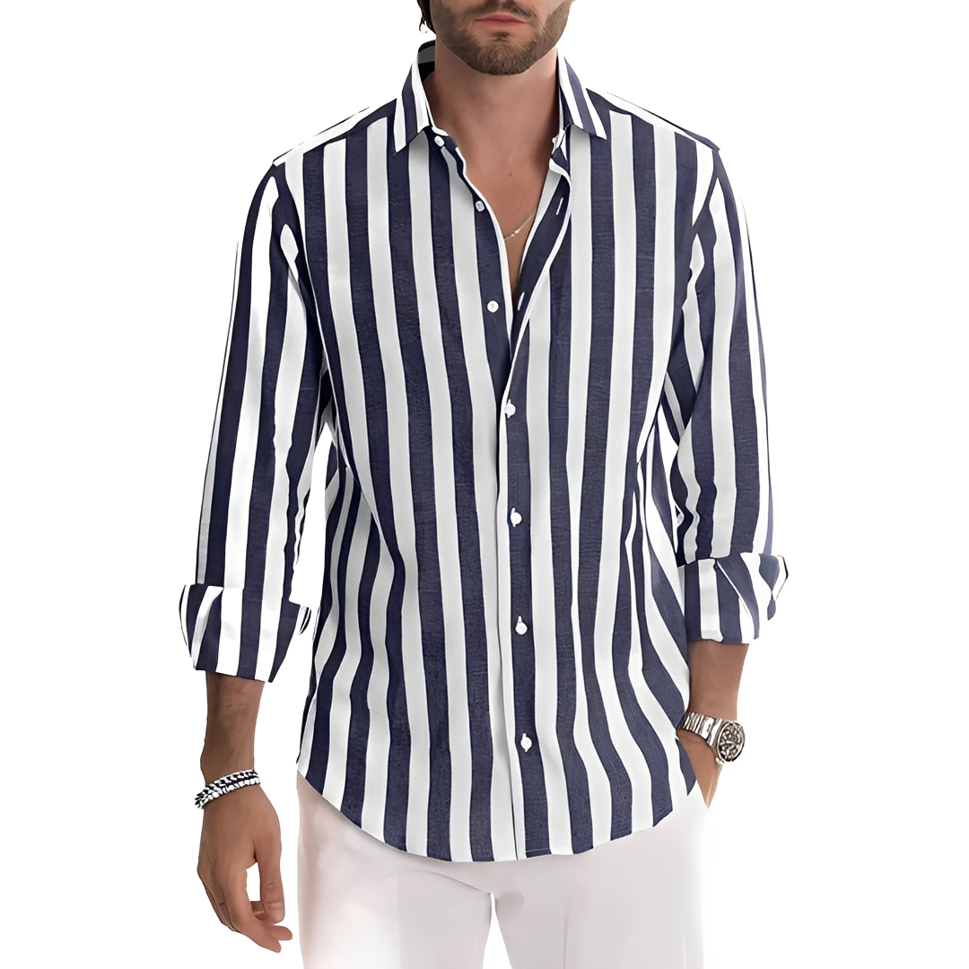 Camisa masculina listrada elegante de verão, corte slim fit. Moda casual e versátil para o homem moderno.