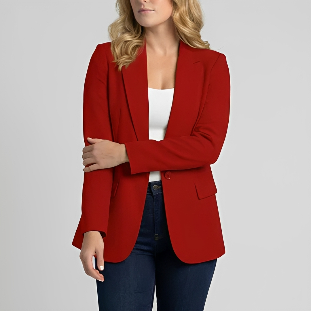 Blazer feminino com corte moderno, elegante e versátil. Ideal para looks de primavera-verão e casual chic.