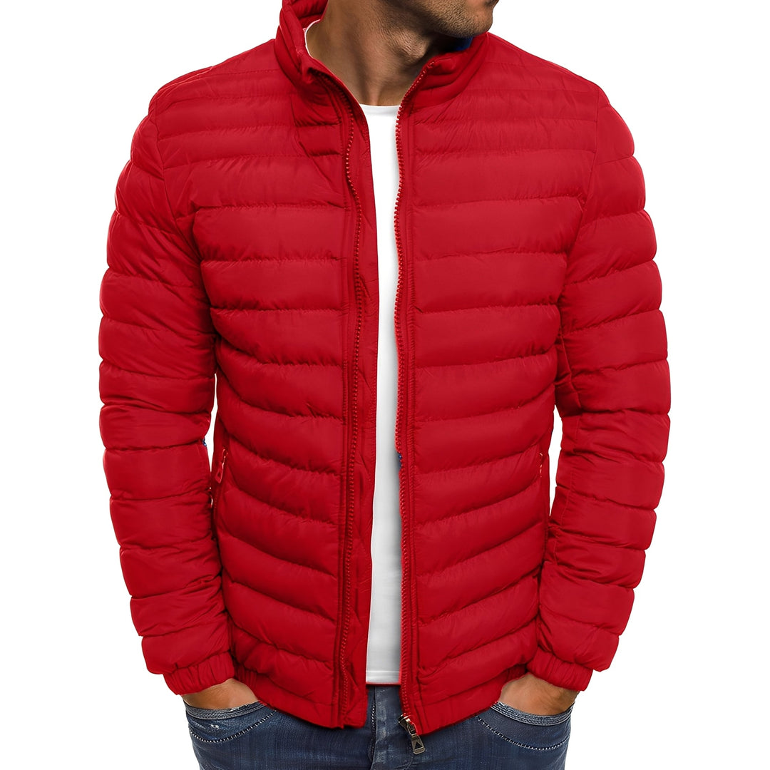Textura detalhada da jaqueta masculina acolchoada, quente e estilosa. Casaco perfeito para o outwear de inverno.