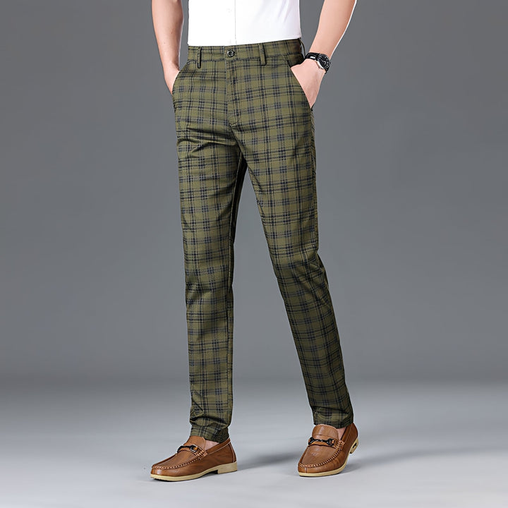 Calças masculinas xadrez estilo casual chic. Perfeitas para o outono, dia a dia ou eventos sociais descontraídos.