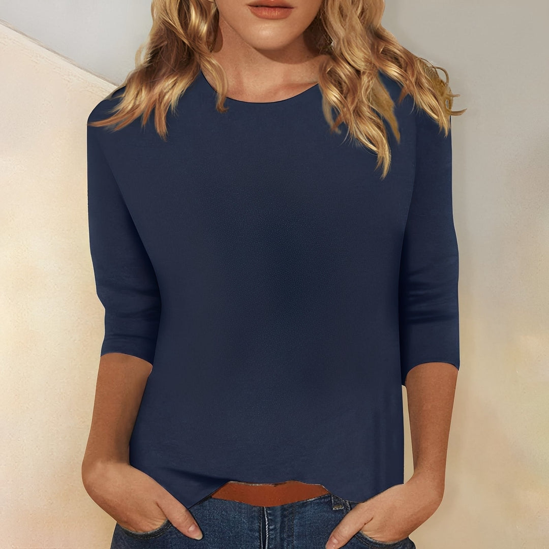 Camiseta feminina Louisa versátil para o dia a dia. Manga longa, confortável e casual, um básico da moda feminina.