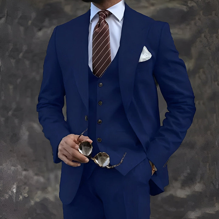 Elegante terno masculino 3 peças para estilo executivo, festa ou roupa formal de outono inverno.