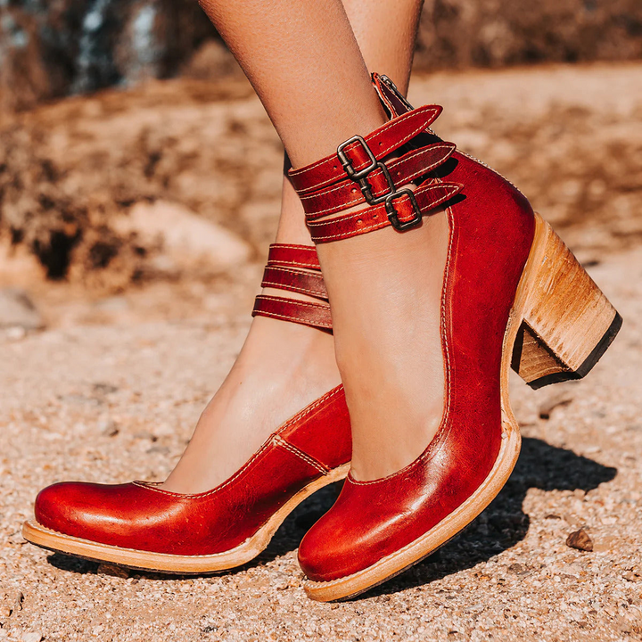 Calçado feminino Marisa: design moderno e cores clássicas para moda versátil e confortável.