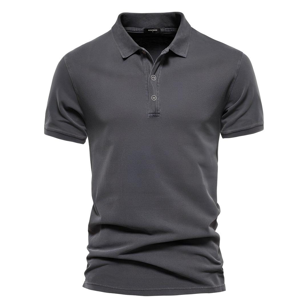 Polo masculina slim fit moderna, disponível em várias cores. Perfeita para o verão, combina estilo casual com conforto.