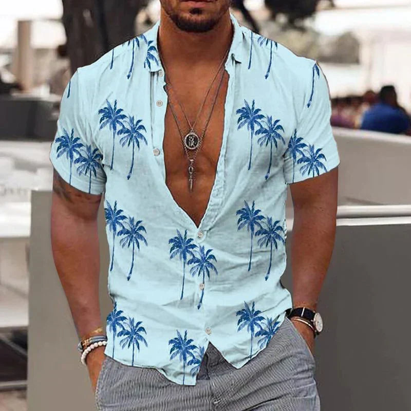 Detalhe da estampa Brisa da Palmeira em camisa masculina, leve, manga curta, perfeita para o verão.