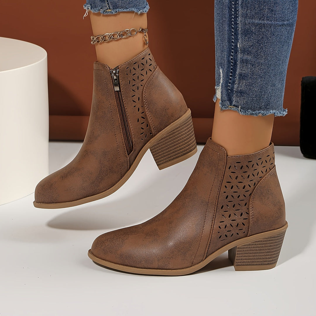 Sapatos femininos de cano curto, conforto e estilo inigualáveis para qualquer ocasião. Calçado prático e moderno.