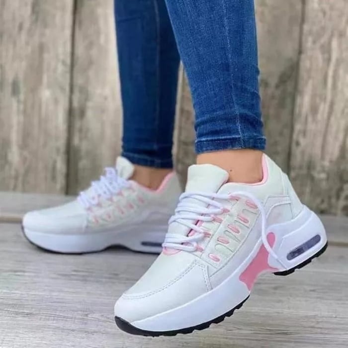 Sapatos Thea versáteis, combinando conforto e estilo para o dia a dia, adequados para diversas ocasiões.