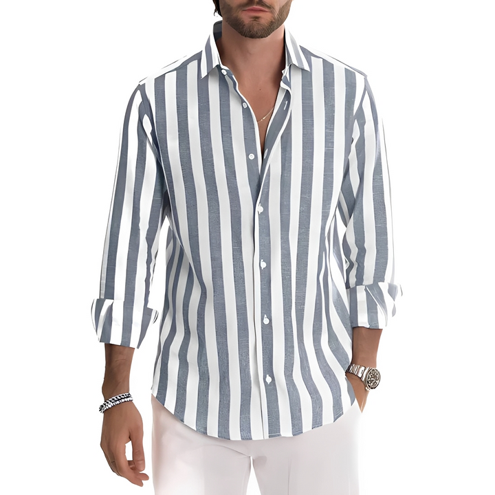 Camisa masculina listrada versátil para verão, casual e elegante. Perfeita para diversas ocasiões na moda.