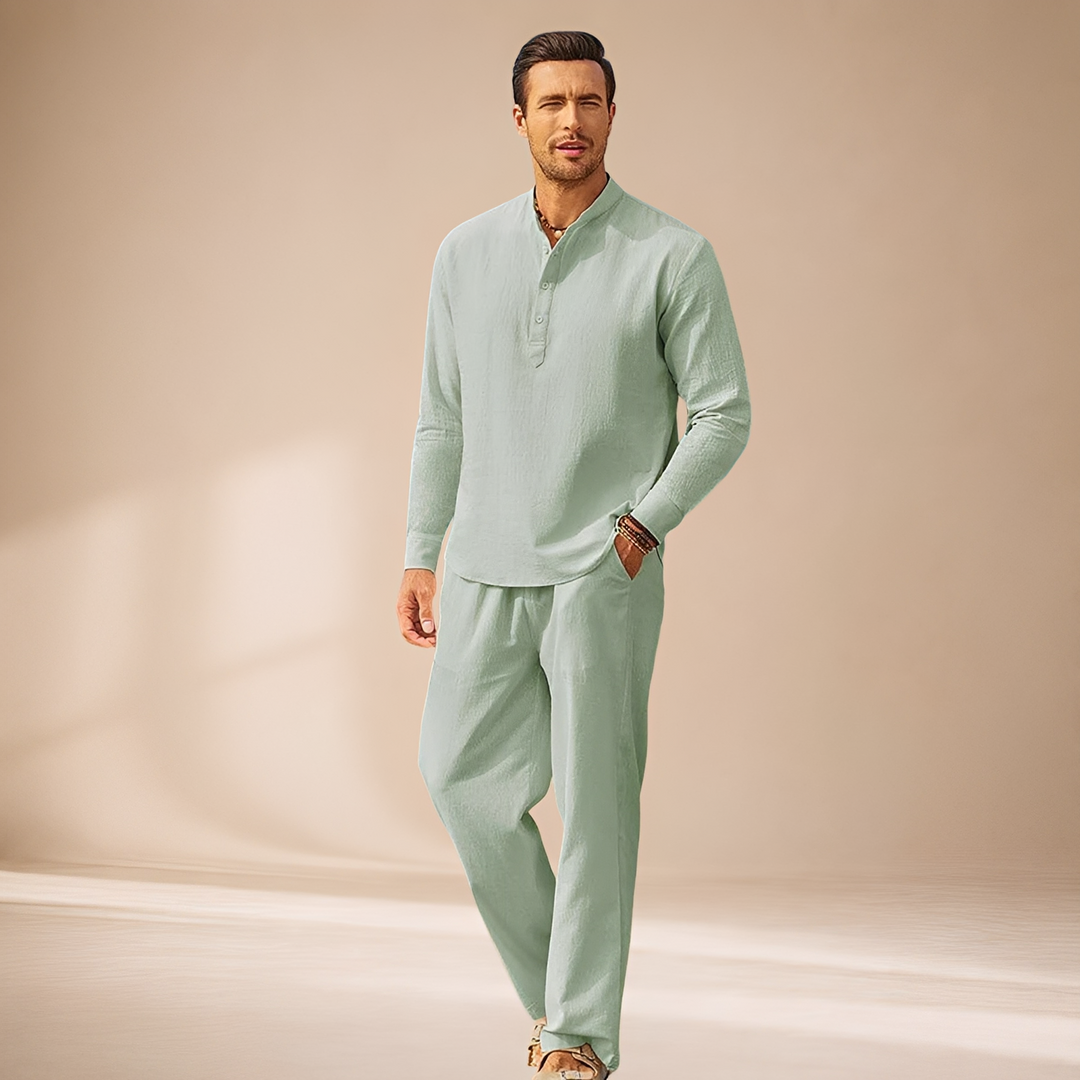 Conjunto Masculino Relaxado de Manga Longa, oferecendo conforto e estilo para a moda masculina casual.