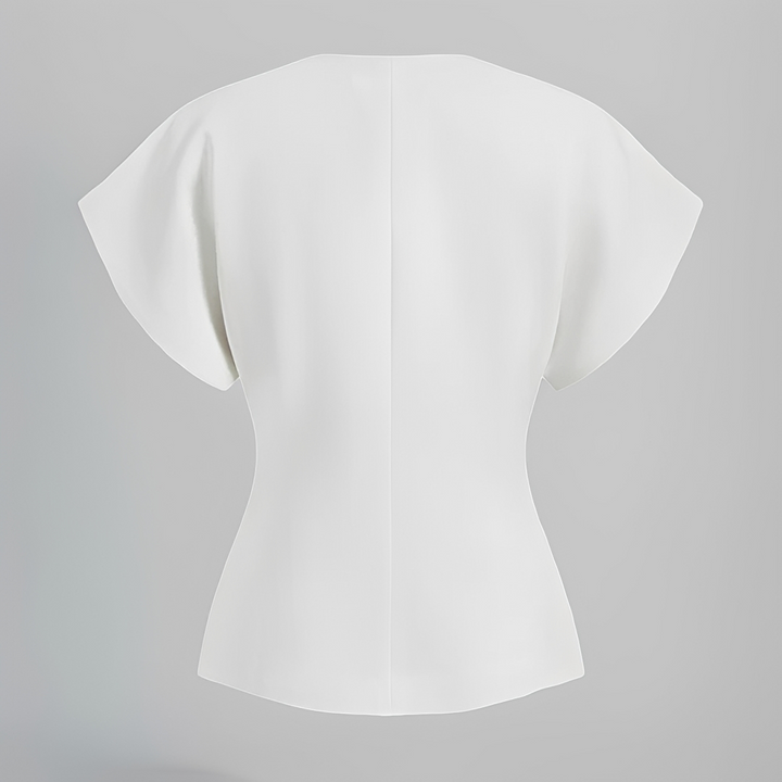 Blusa feminina smart-casual com decote V-de-moda. Elegante e versátil para o dia a dia e verão.