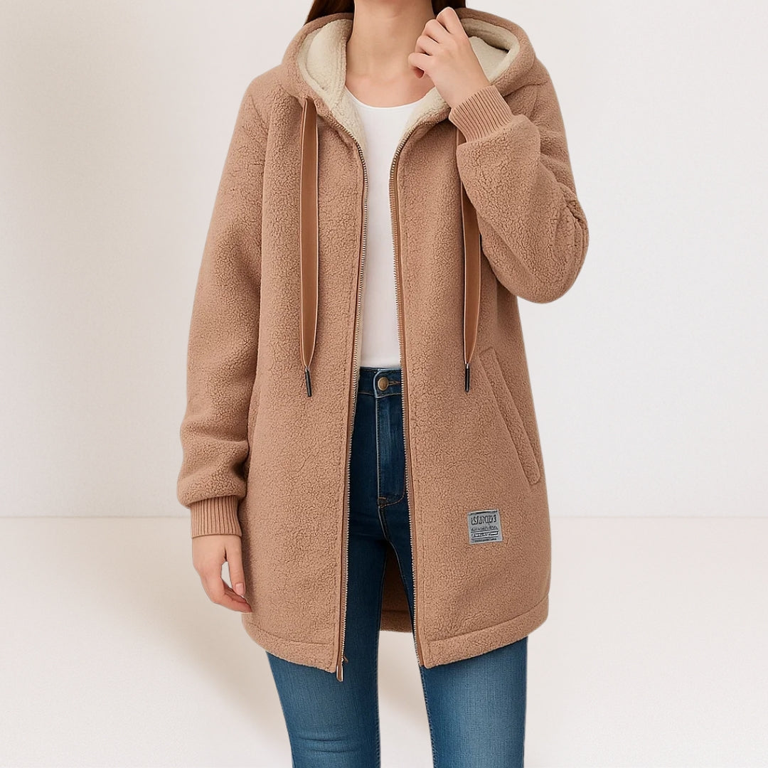 Casaco feminino com capuz rosa, ideal para outono. Uma jaqueta confortável e elegante que combina estilo e praticidade.