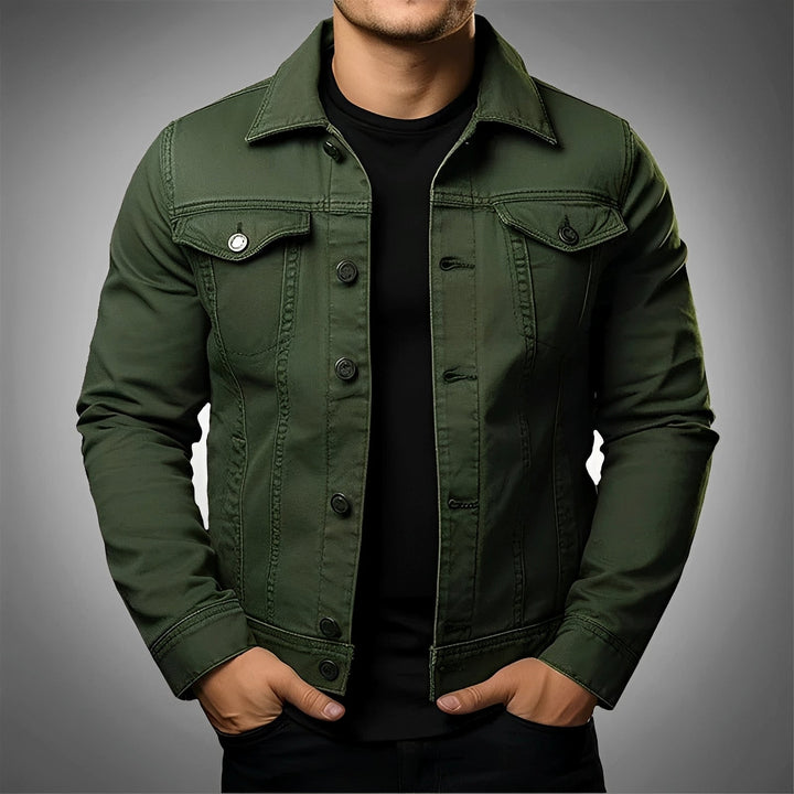 Jaqueta jeans masculina para moda casual, oferecendo conforto e durabilidade. Peça versátil para seu look do dia a dia.