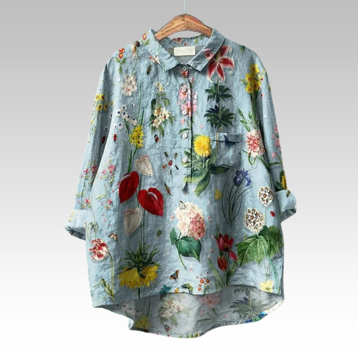 Blusa feminina floral clássica Ilse, com estampa única e elegante, ideal para moda verão e primavera.