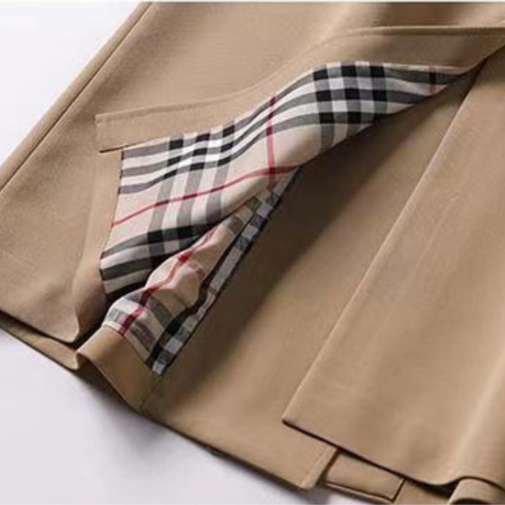 Sobretudo feminino elegante em cor versátil, casaco clássico para moda outono inverno da mulher moderna.