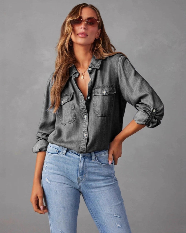 Blusa feminina casual retrô com gola lapela. Camisa versátil para primavera e verão, disponível em azul e preto.