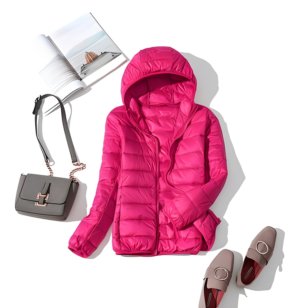 Jaqueta feminina preta ultraleve, moderna. Ótima para outono/inverno, conforto e estilo versátil.