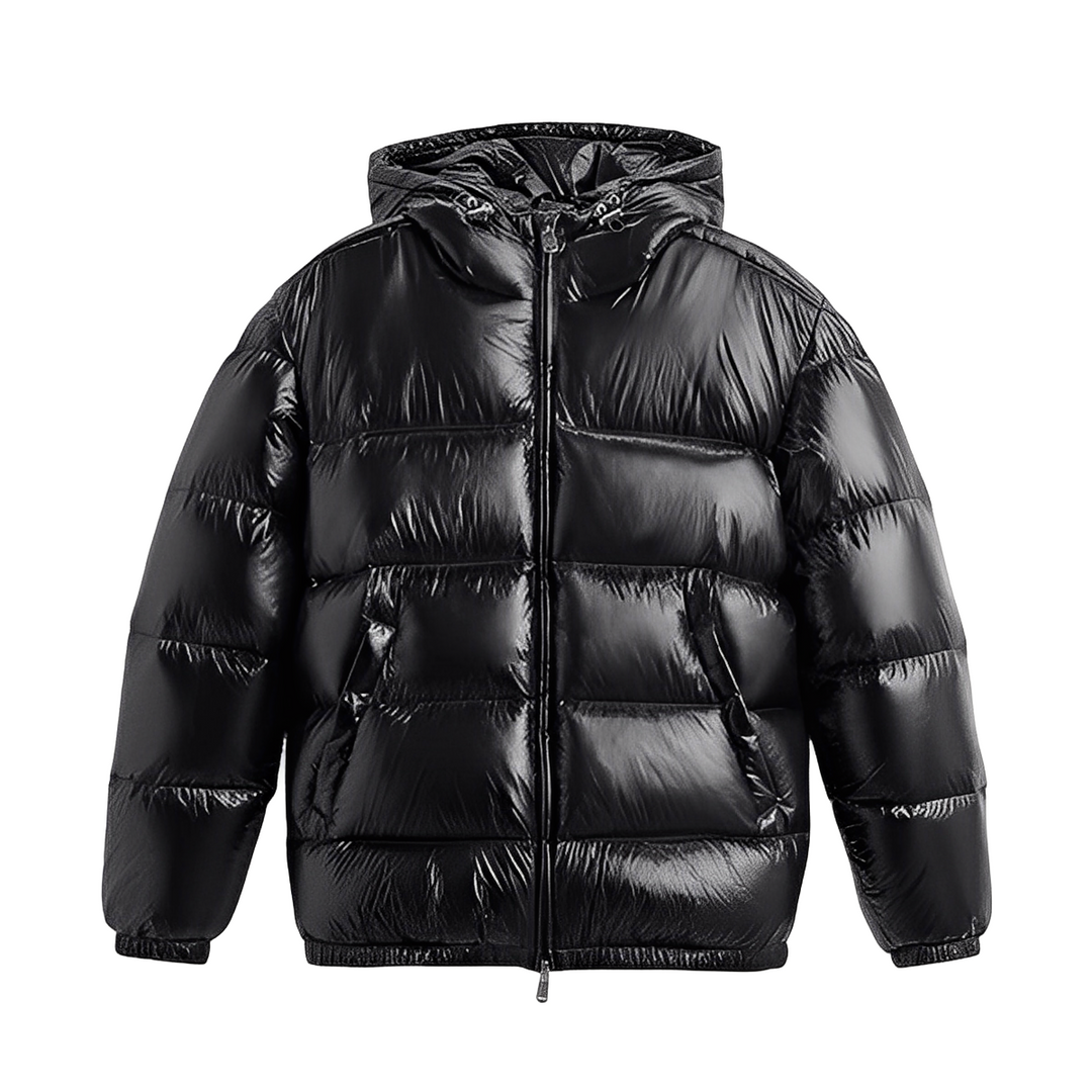 Casaco masculino moderno com capuz para temperaturas frias. Garante conforto térmico e é uma peça essencial de moda inverno.