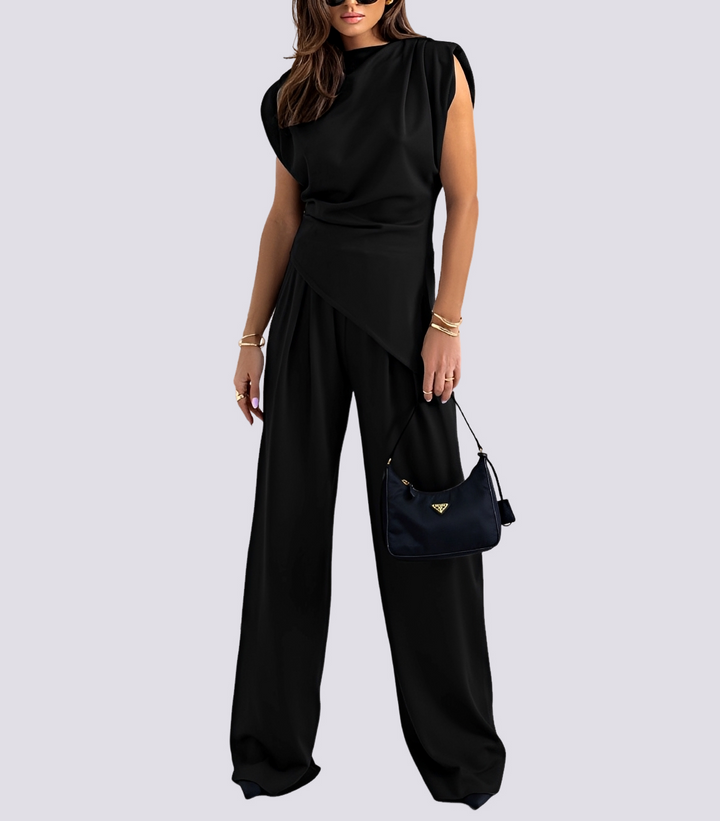 Conjunto feminino de duas peças sem mangas com design irregular. Perfeito para look casual e elegante no verão.