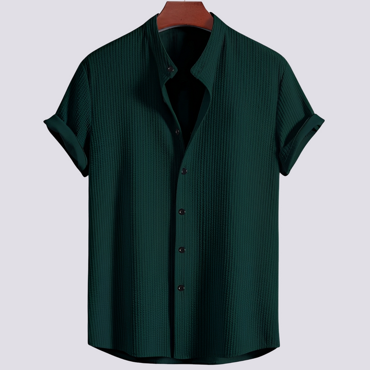 Camisa masculina canelada casual, folgada e confortável para o verão. Roupa versátil e moderna para moda masculina.