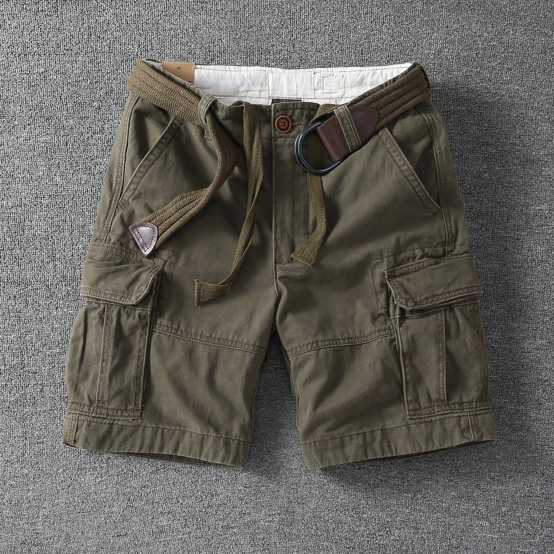 Bermuda cargo masculina versátil para verão, oferece conforto e estilo casual para viagem ou uso diário. Moda prática.