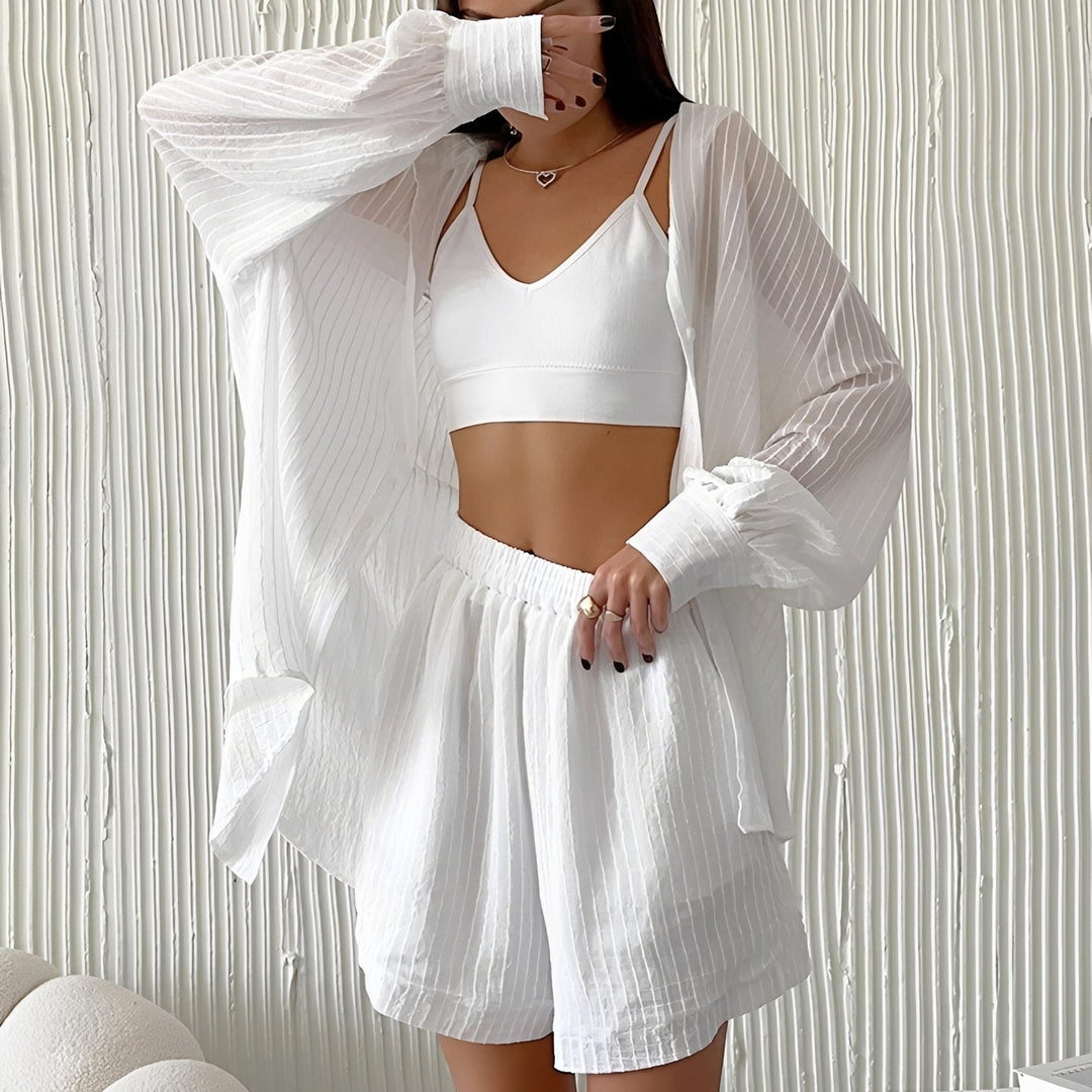 Conjunto feminino branco Sally de duas peças confortável, perfeito para moda verão casual e estilo relaxado.