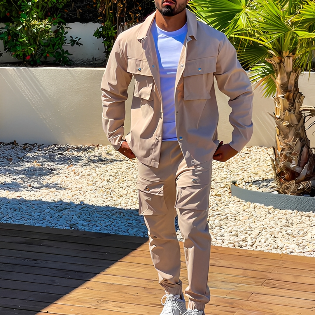 Conjunto cargo masculino duas peças para verão, estilo urbano moderno e casual.