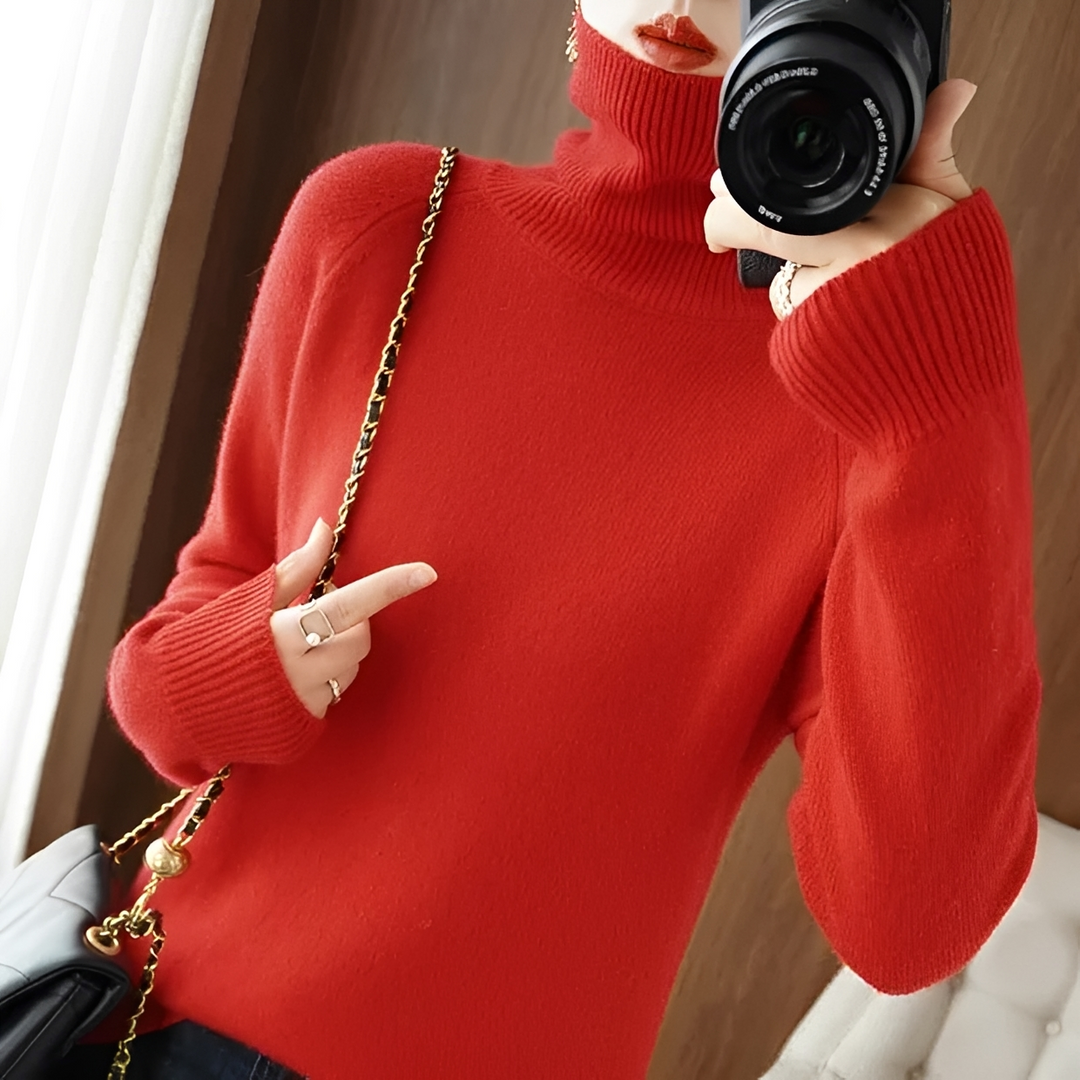 Pulôver feminino com gola alta, ideal para um look chic e confortável no inverno.