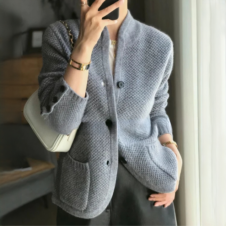 Roupa casual feminina: Casaco elegante e quente com botões, perfeito para o outono/inverno. Confortável e chique.