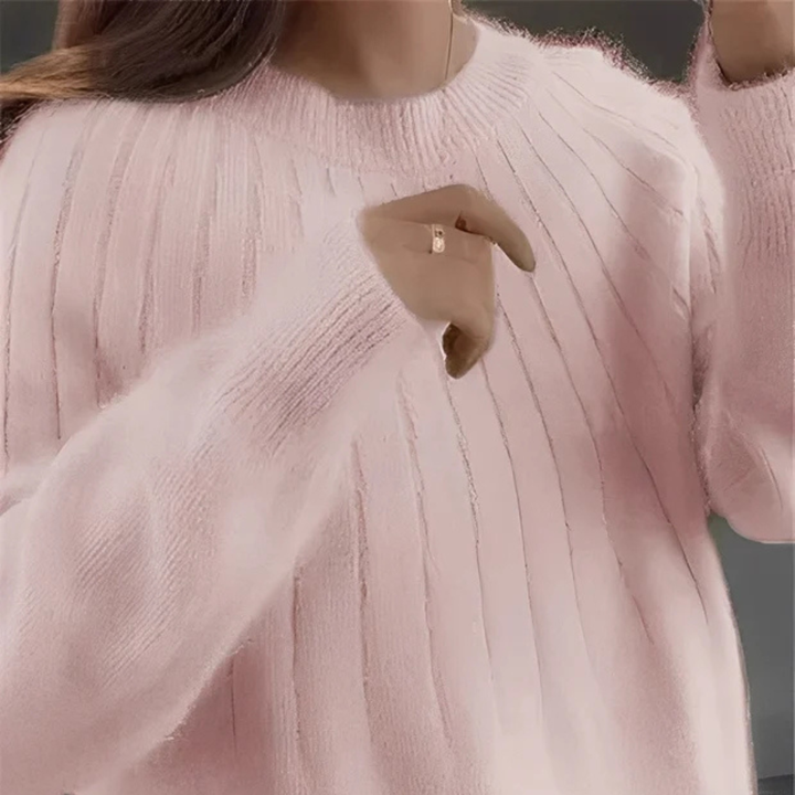 Blusa de frio feminina em malha macia. Suéter de inverno confortável, perfeito para moda feminina.