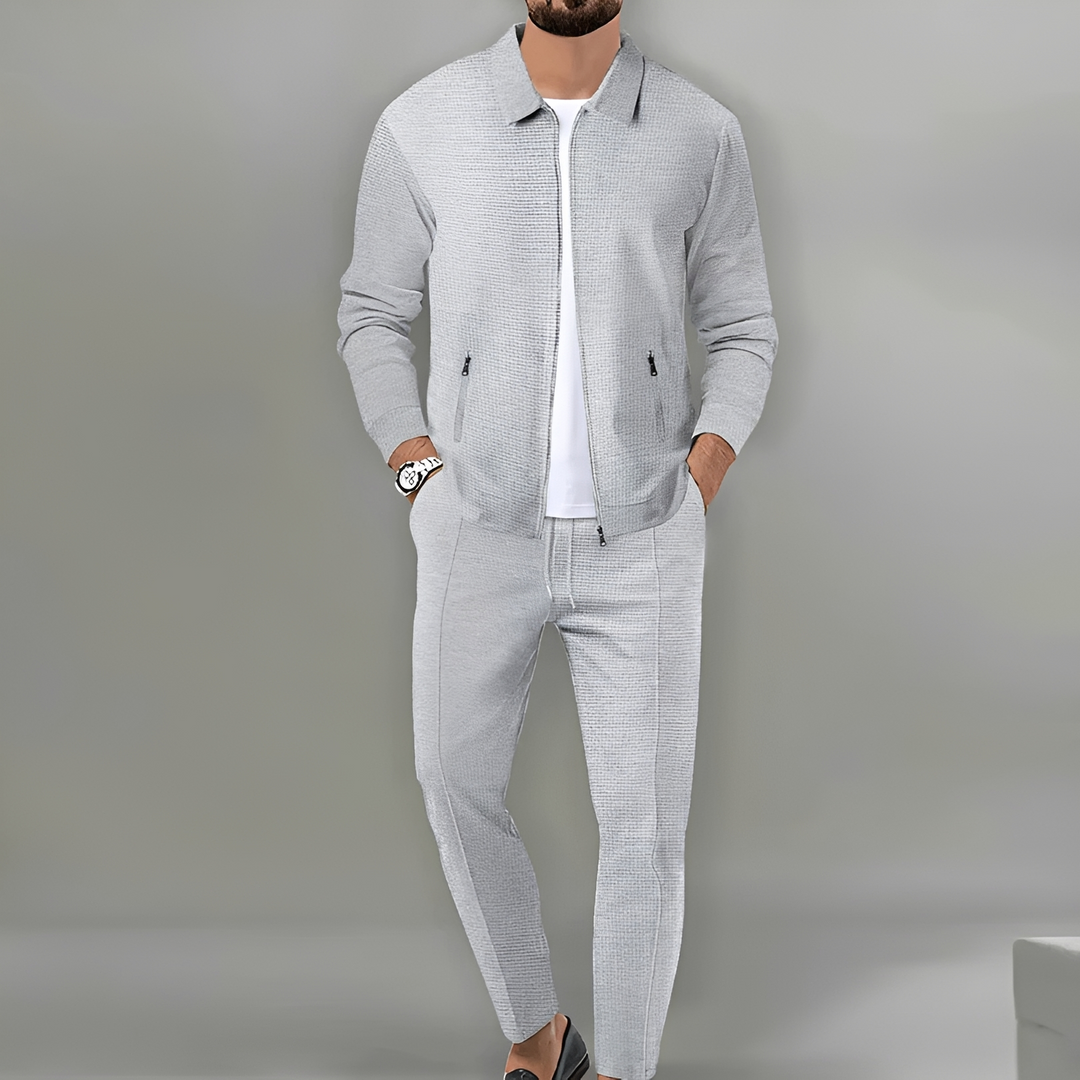 Moda homem: conjunto Alvin com calças e blusa, design moderno para conforto e estilo masculino casual.