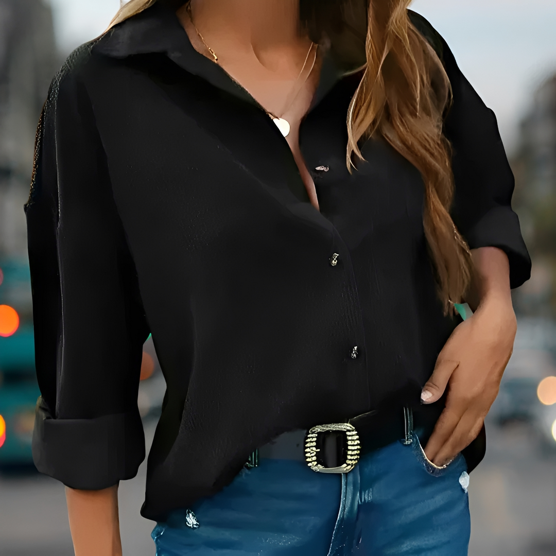 Blusa feminina versátil e confortável com caimento solto. Ideal para looks casuais ou elegantes de outono.