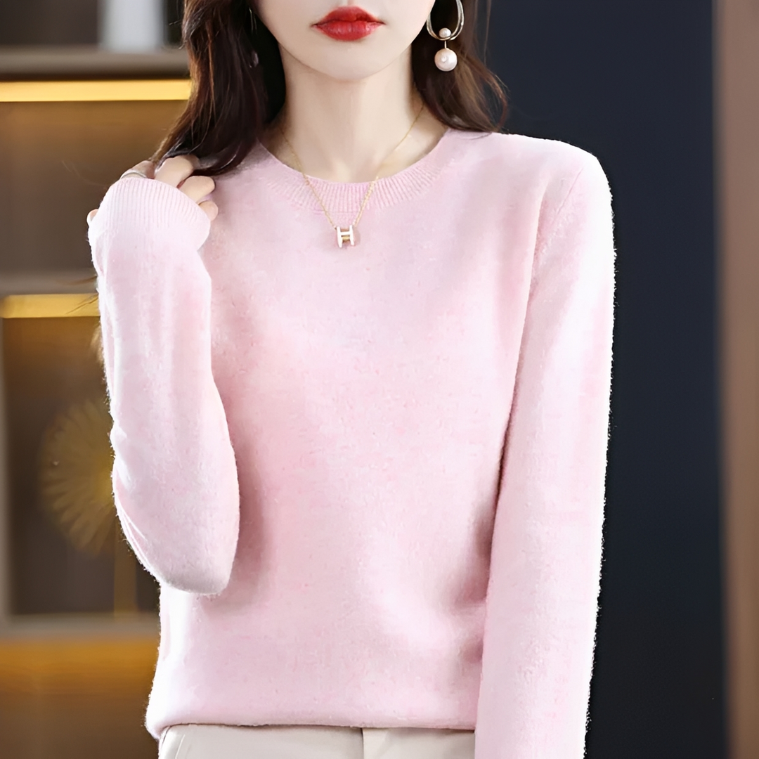 Mulher veste Pulôver Erica, suéter feminino de tricot macio, perfeito para inverno casual e aconchegante.