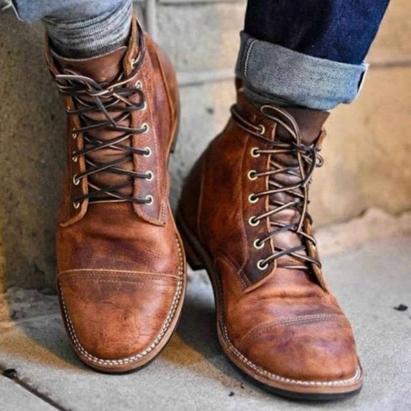 Botas masculinas retrô marrom para caminhada, estilo, conforto e durabilidade, com solado antiderrapante.