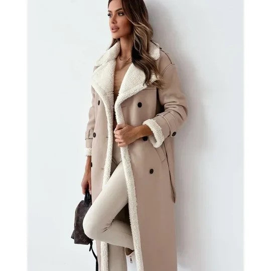Casaco feminino elegante de inverno, corte A, para um look sofisticado e aconchegante em dias frios.