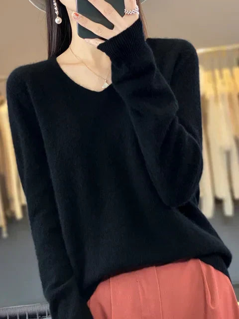 Moda feminina: suéter folgado V-neck, blusa de tricô versátil para primavera/verão.