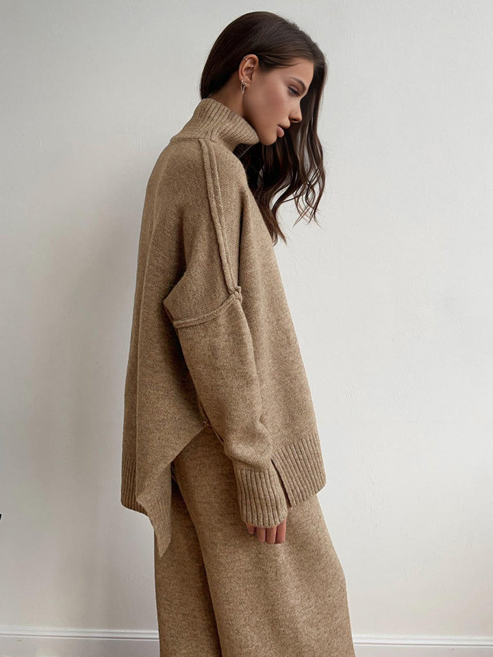 Gola alta suave e elegante do conjunto feminino Amara, roupa de inverno que oferece aquecimento e estilo.