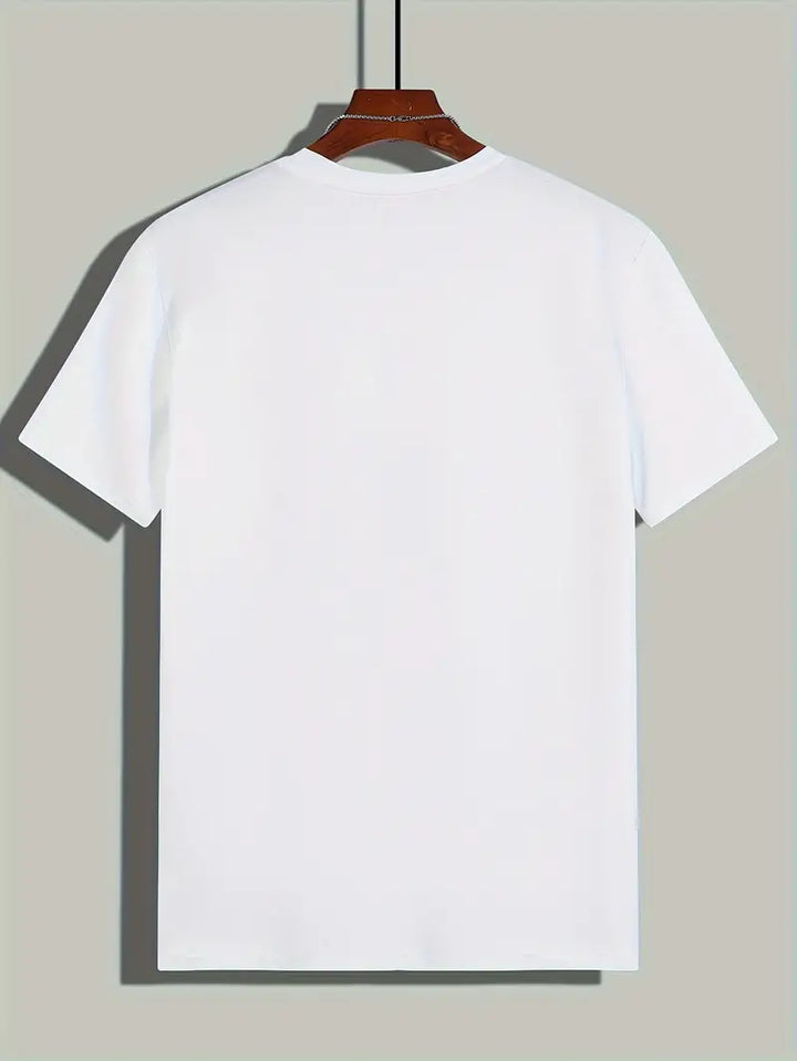 T-shirt masculina básica, confortável para o dia a dia, perfeita para o verão.